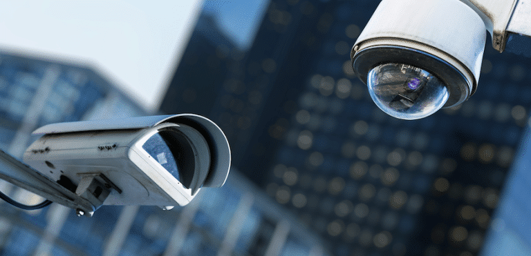 Twee security camera's